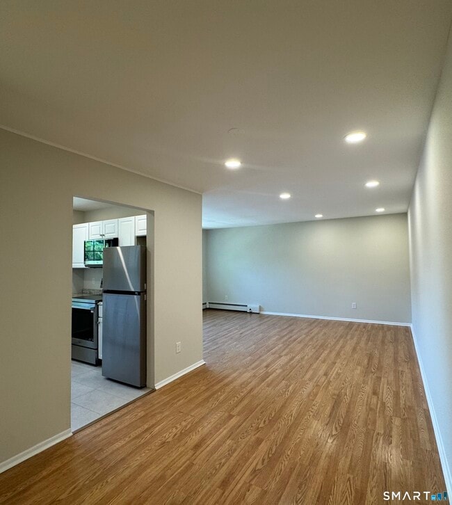Building Photo - 1070 New Haven Ave
