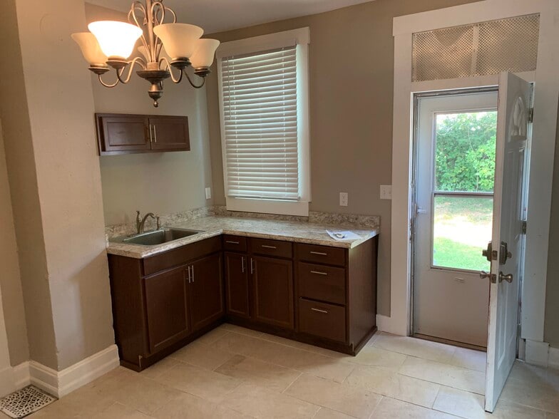 Kitchen - 4130 colerain ave