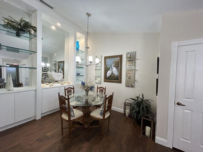 Building Photo - 7204 Geminata Oak Ct