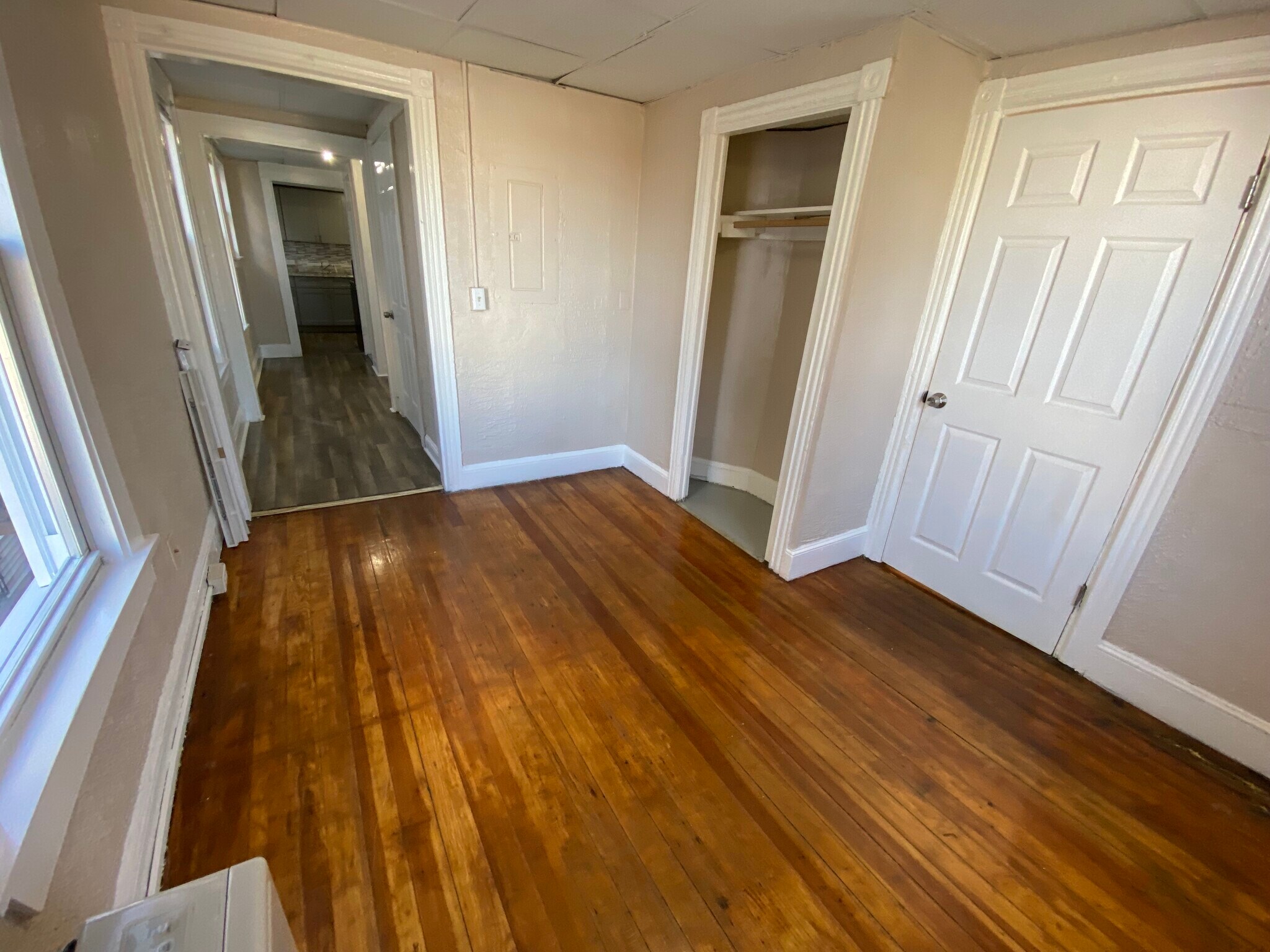 Building Photo - 182 Grant St