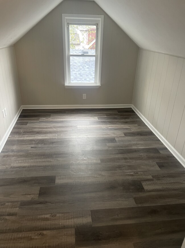 2nd floor bedroom (1 of 2 on the 2nd floor, out of 4 total beds) - 1710 E 296th St