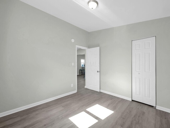 Building Photo - 452 Stella Ave