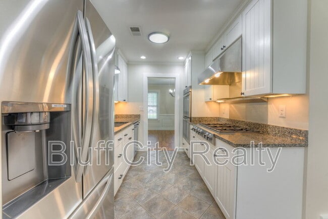 Building Photo - 7238 McVay Rd