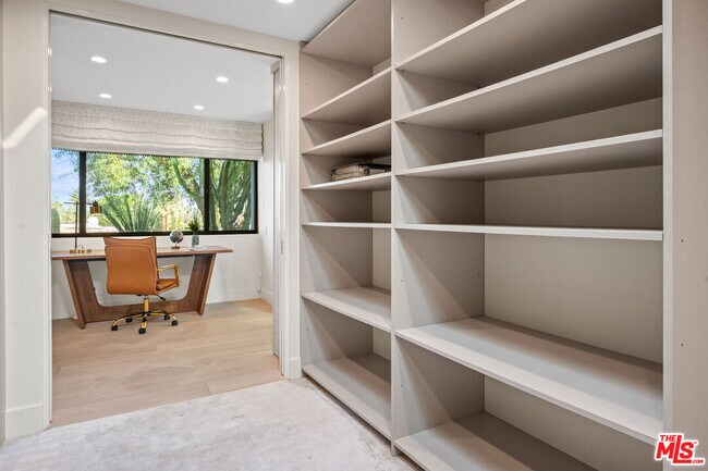 Building Photo - 70461 Boothill Rd