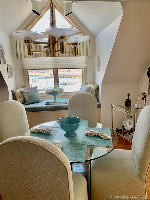 Building Photo - 131 Popes Island Rd