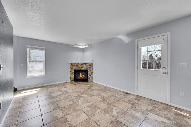 Building Photo - 6431 Raleigh Ct