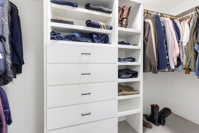 Building Photo - 38 Cricket Hollow Pl