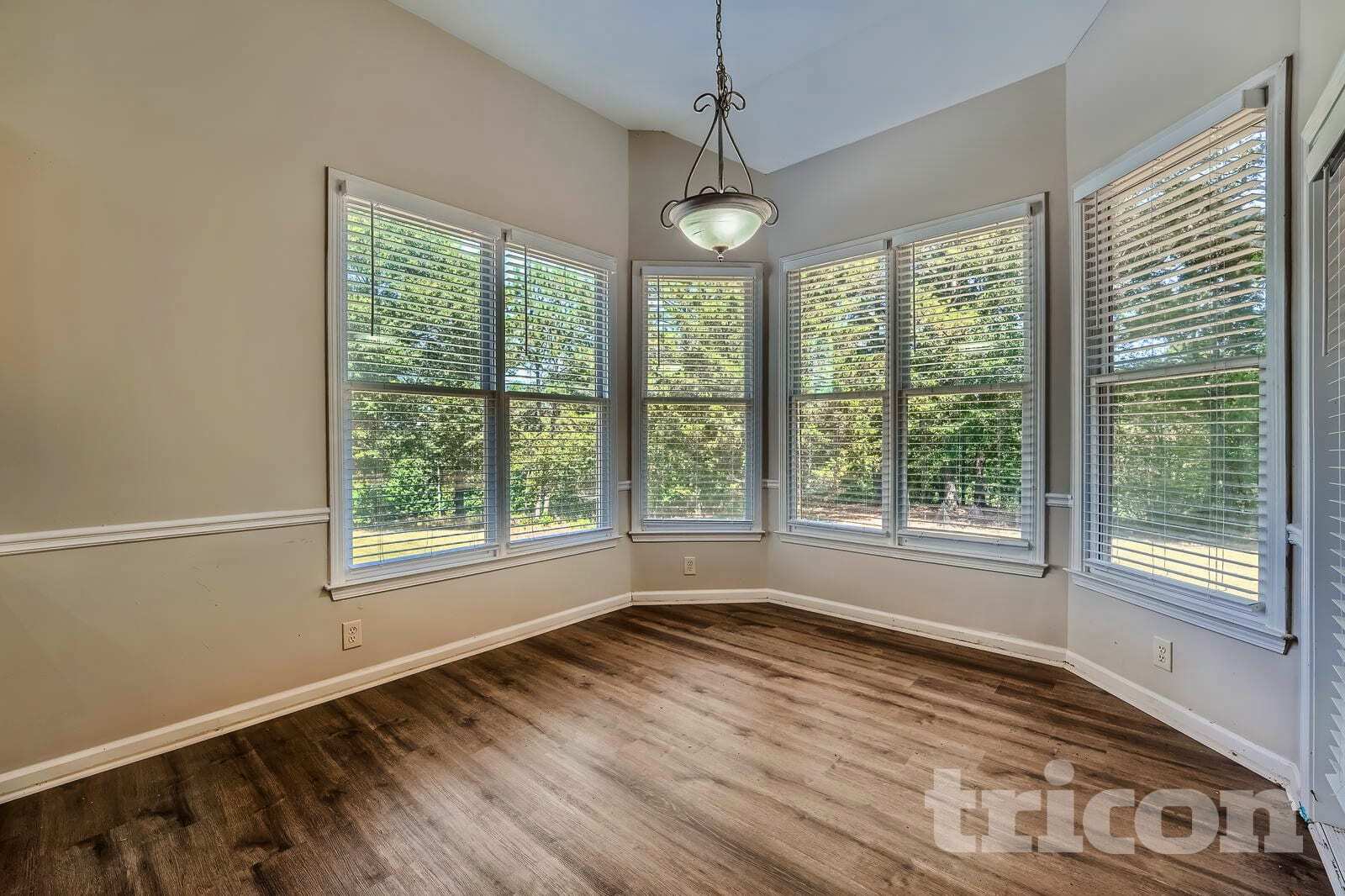 Building Photo - 4153 Ashland Cir