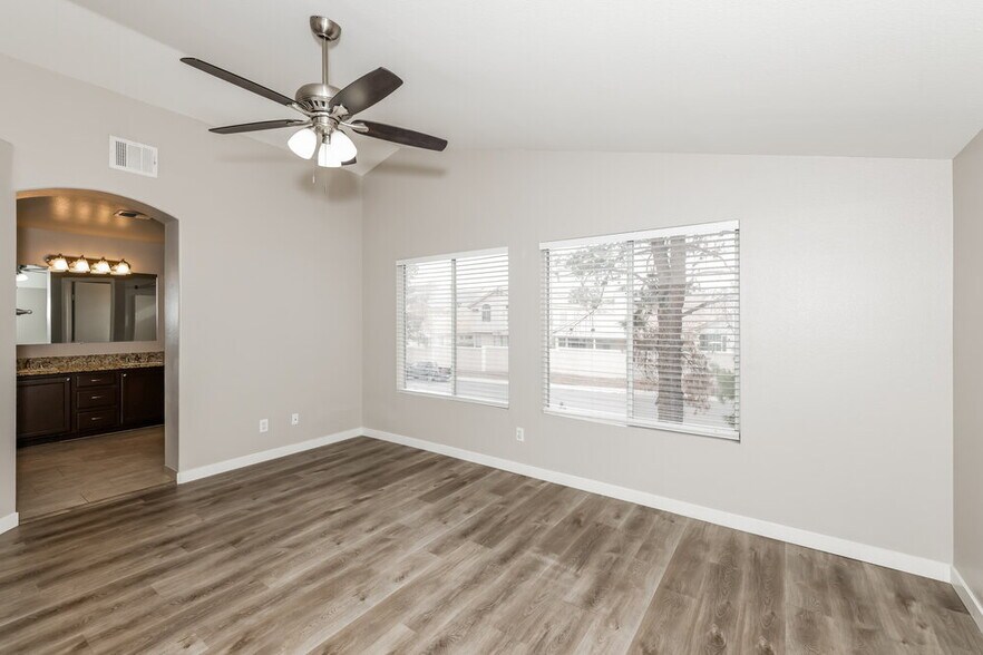 Building Photo - 147 Alterra Dr