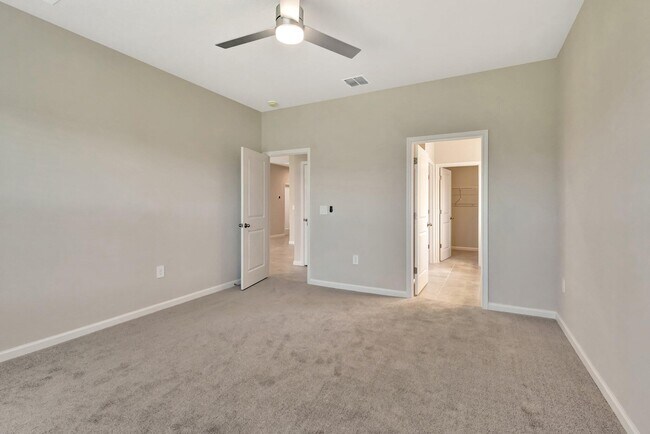 Building Photo - 12639 SW Forli Wy