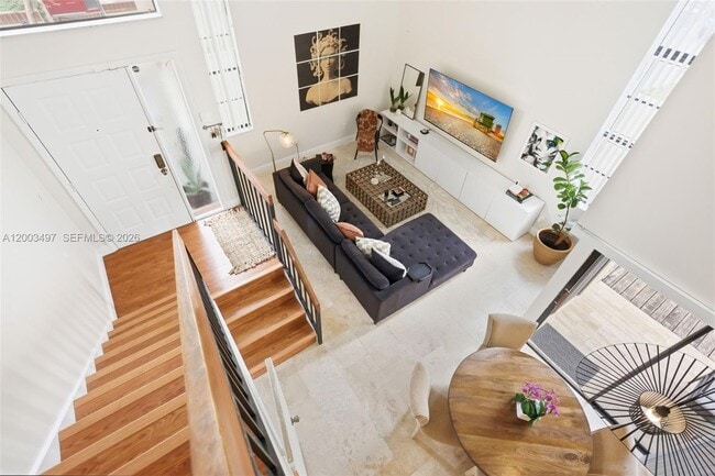 Building Photo - 327 Ives Dairy Rd