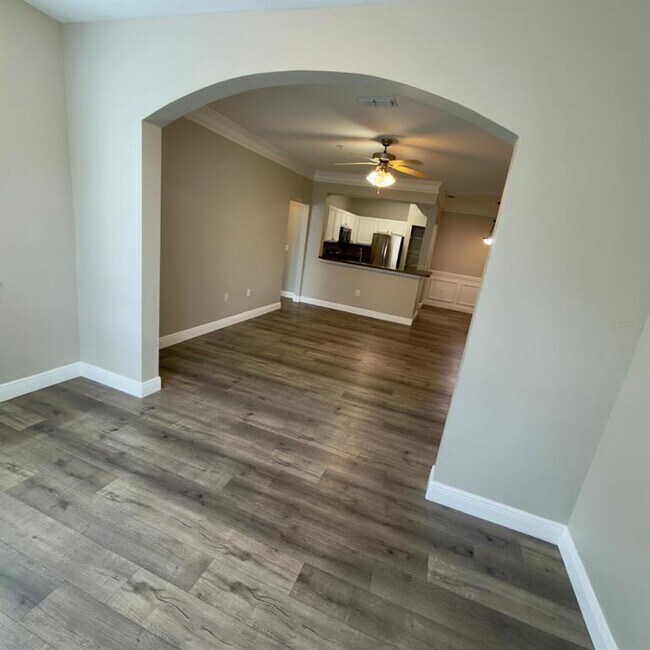 Building Photo - 12861 Madison Pointe Cir