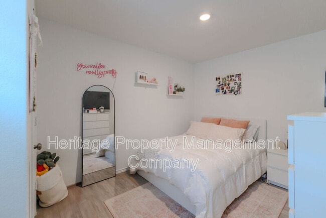 Building Photo - 10502 Torroja Wy