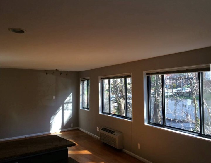 Building Photo - 4114 Davis Pl NW