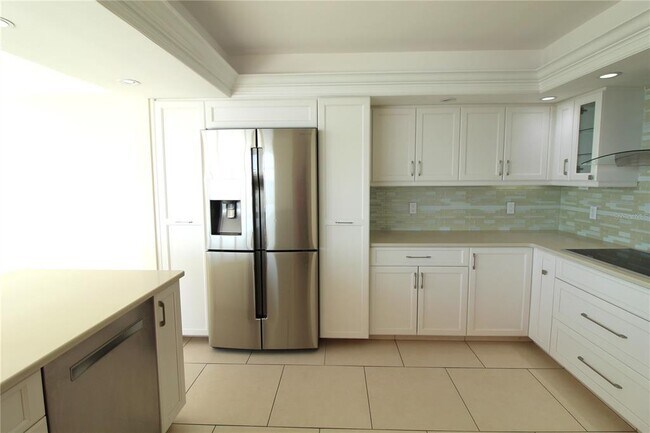 Building Photo - 988 Blvd of the Arts