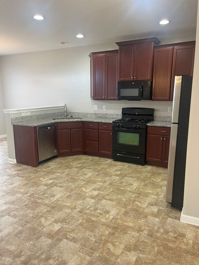 Building Photo - 3 bedroom 2 1/2 bath Townhouse in Bayberry