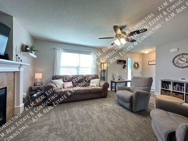 Building Photo - 1709 Crabapple Ln