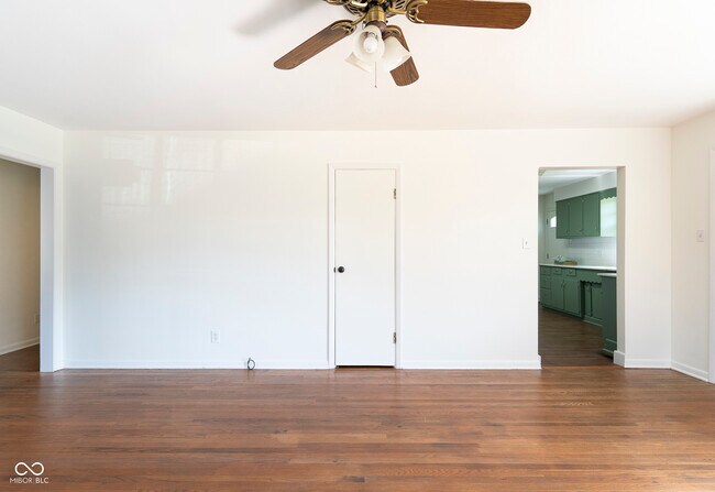 Building Photo - 370 N Bazil Ave