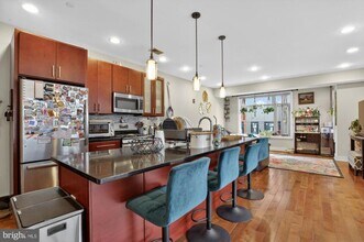 Building Photo - 1535 N Philip St