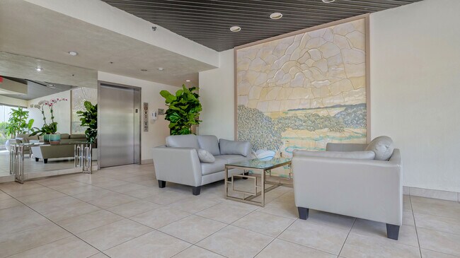 Building Photo - 2020 Harbourside Dr