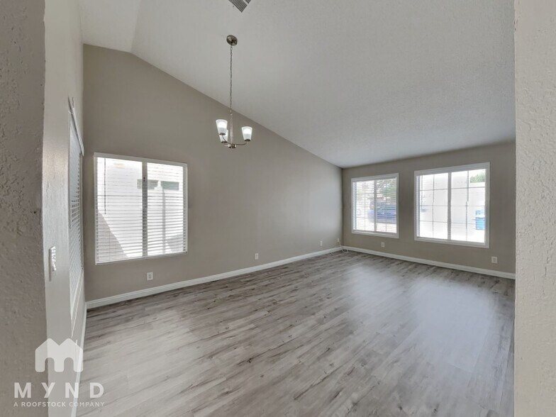 Building Photo - 5681 Odessa Dr