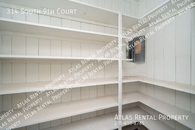 Building Photo - 314 9th Ct S
