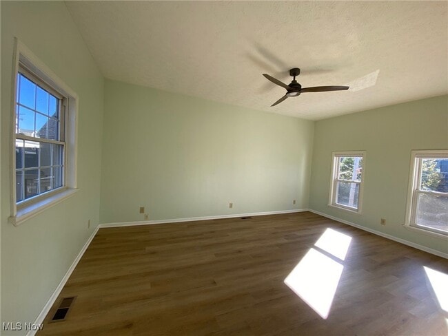 Building Photo - 4210 Clinton Ave