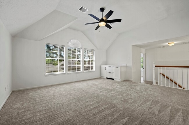 Building Photo - 15106 Vista Heights Dr