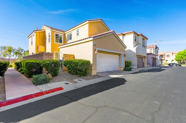 Building Photo - Well Kept Summerlin 3 Bedroom Home