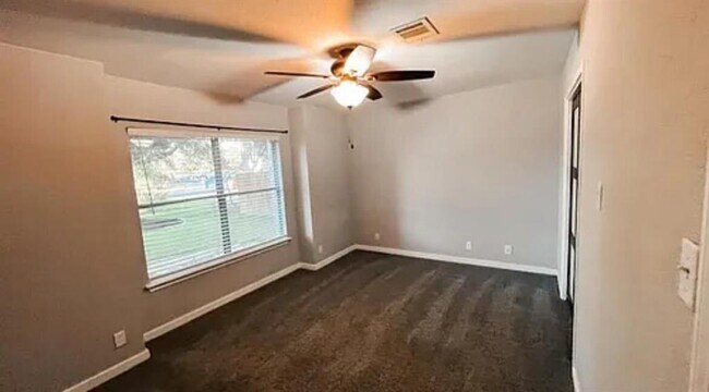Building Photo - 1109 Dexford Dr