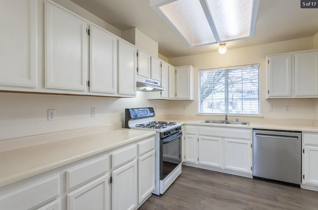 Building Photo - 1573 Wingsetter Way