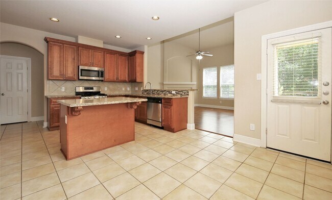 Building Photo - 438 Magnolia Blossom