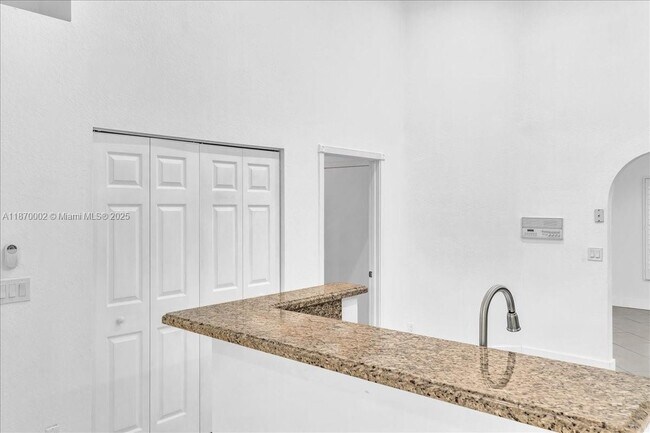 Building Photo - 5650 NW 40th Terrace