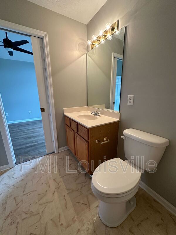 Building Photo - 4007 Mimosa View Dr