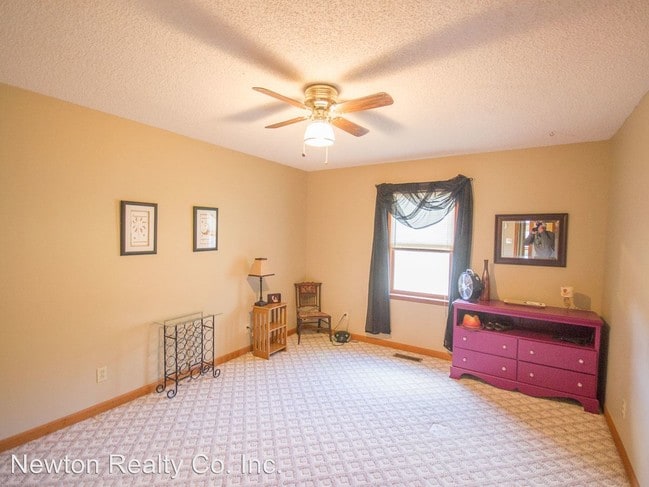 Building Photo - 25655 Watson Ln