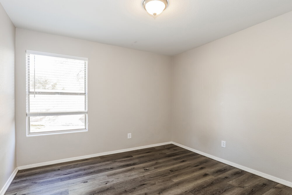 Building Photo - 1901 N 129th Ave