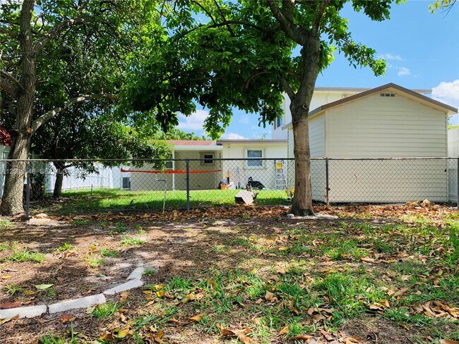 Building Photo - 5441 NW 174th Dr