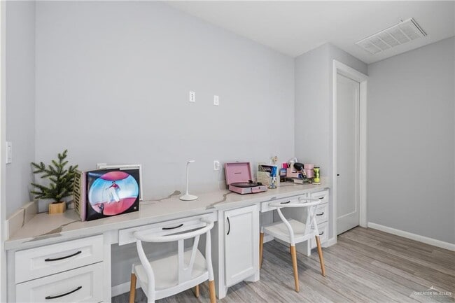 Building Photo - 27 Ensenada Ave