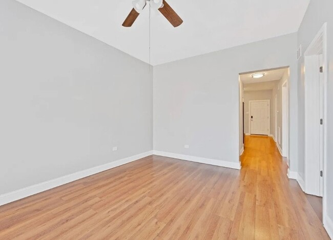 Building Photo - 5144 S Hermitage Ave
