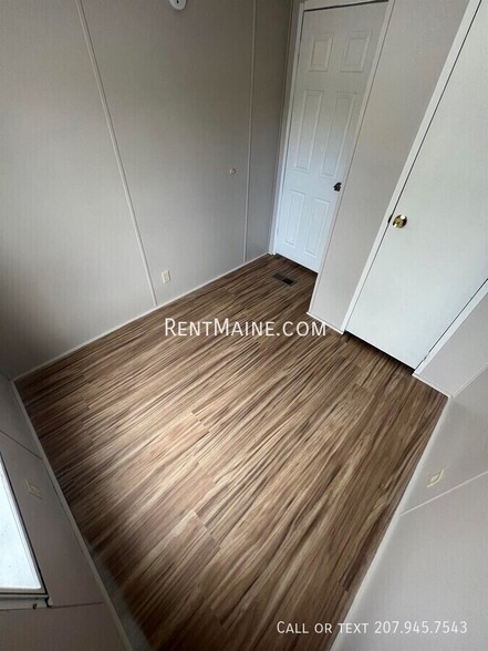 Building Photo - 45 Pheasant Hill Trailer Park