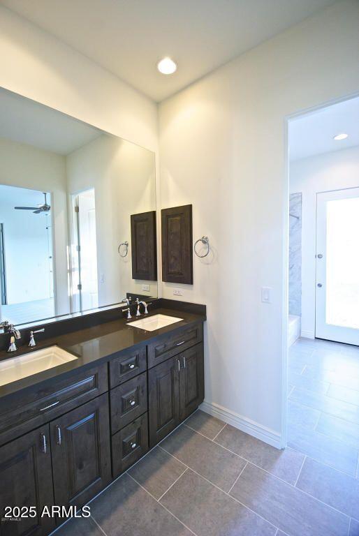 Building Photo - 2836 E Carob Dr