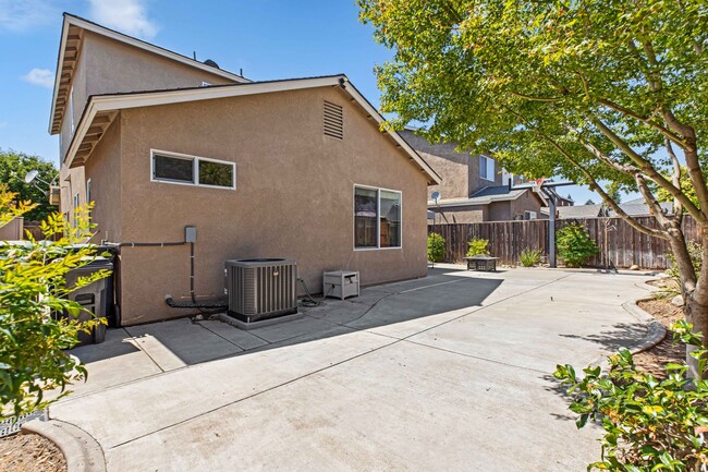 Building Photo - 4162 Piccadilly Ln