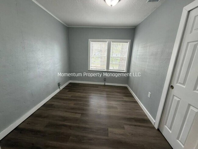 Building Photo - 4605 N 38th St