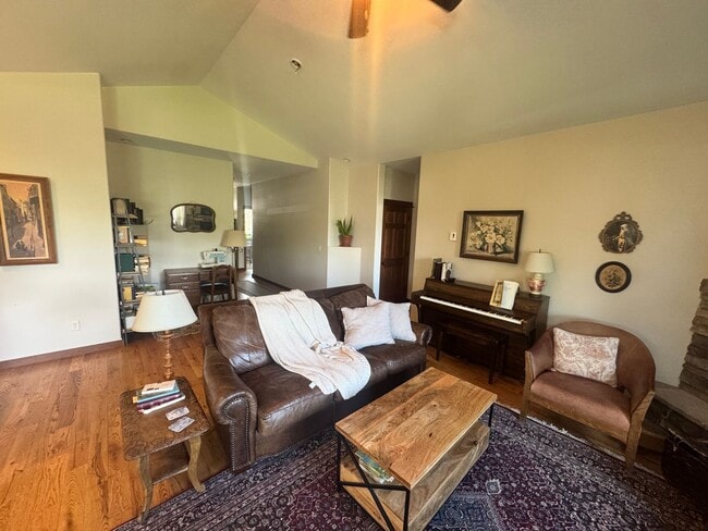 Building Photo - Large, Open Home with Beautiful Backyard and Oversized Garage