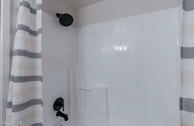 Building Photo - 4608 W Maryland Ave