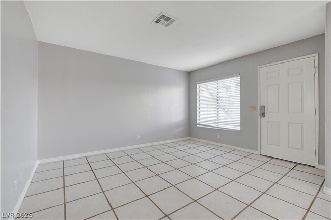 Building Photo - 5270 Carriellen Ln