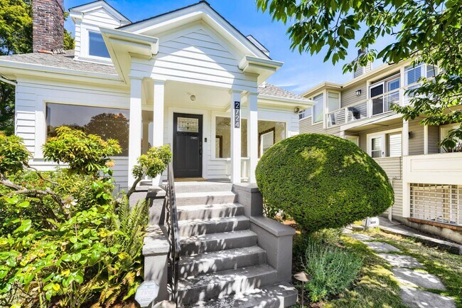 Building Photo - Magnolia Home