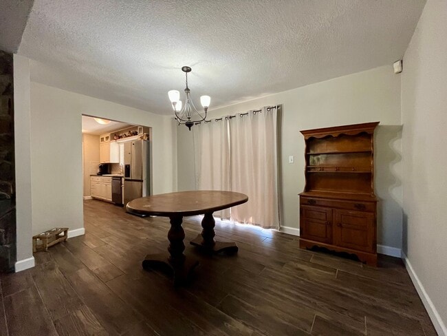 Building Photo - Beautiful 3/2 home in Mulberry!!