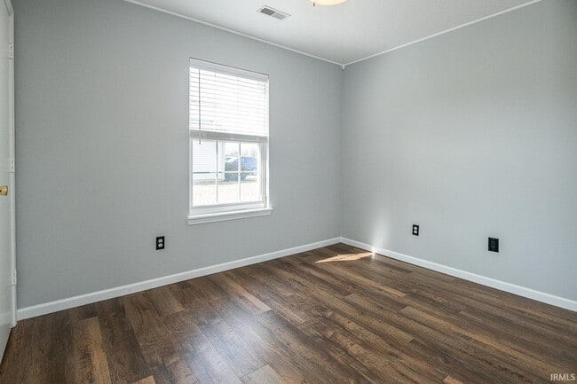 Building Photo - 635 S Fieldstone Blvd