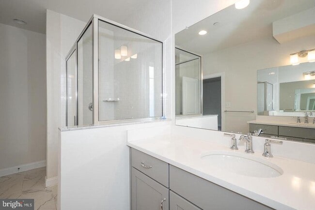 Building Photo - 220 Charles Ellis Dr